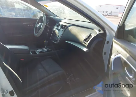 2017 Nissan Altima 2.5 z USA, uszkodzony, nr VIN 1N4AL3AP4HC159564